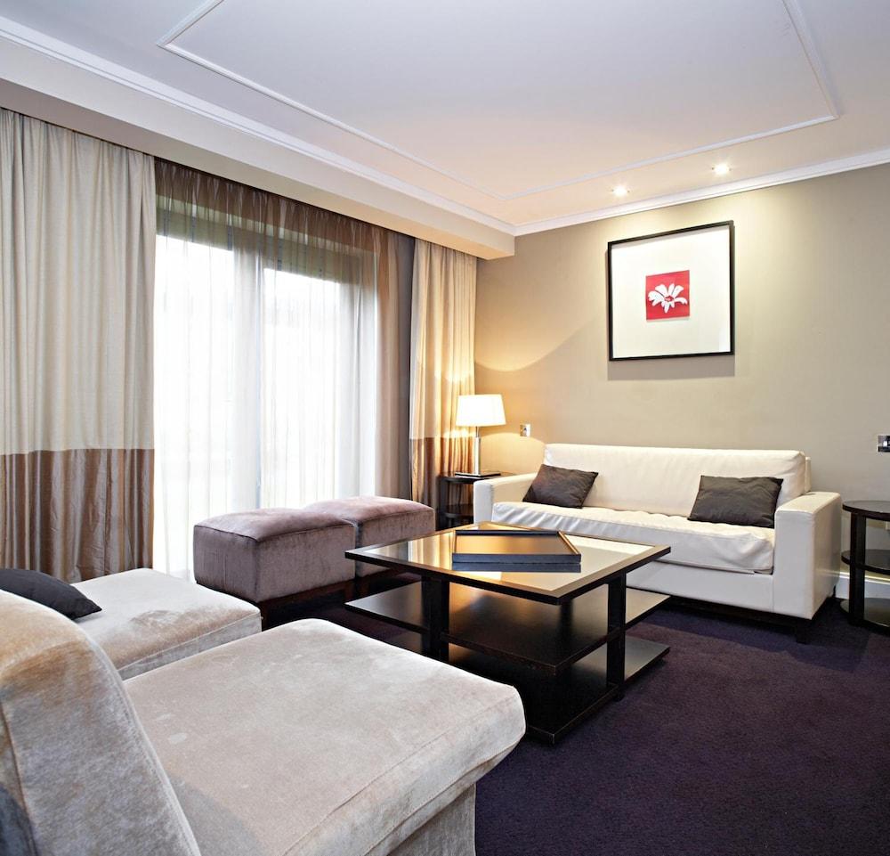 Shamrock Lodge Hotel Атлоун Екстериор снимка