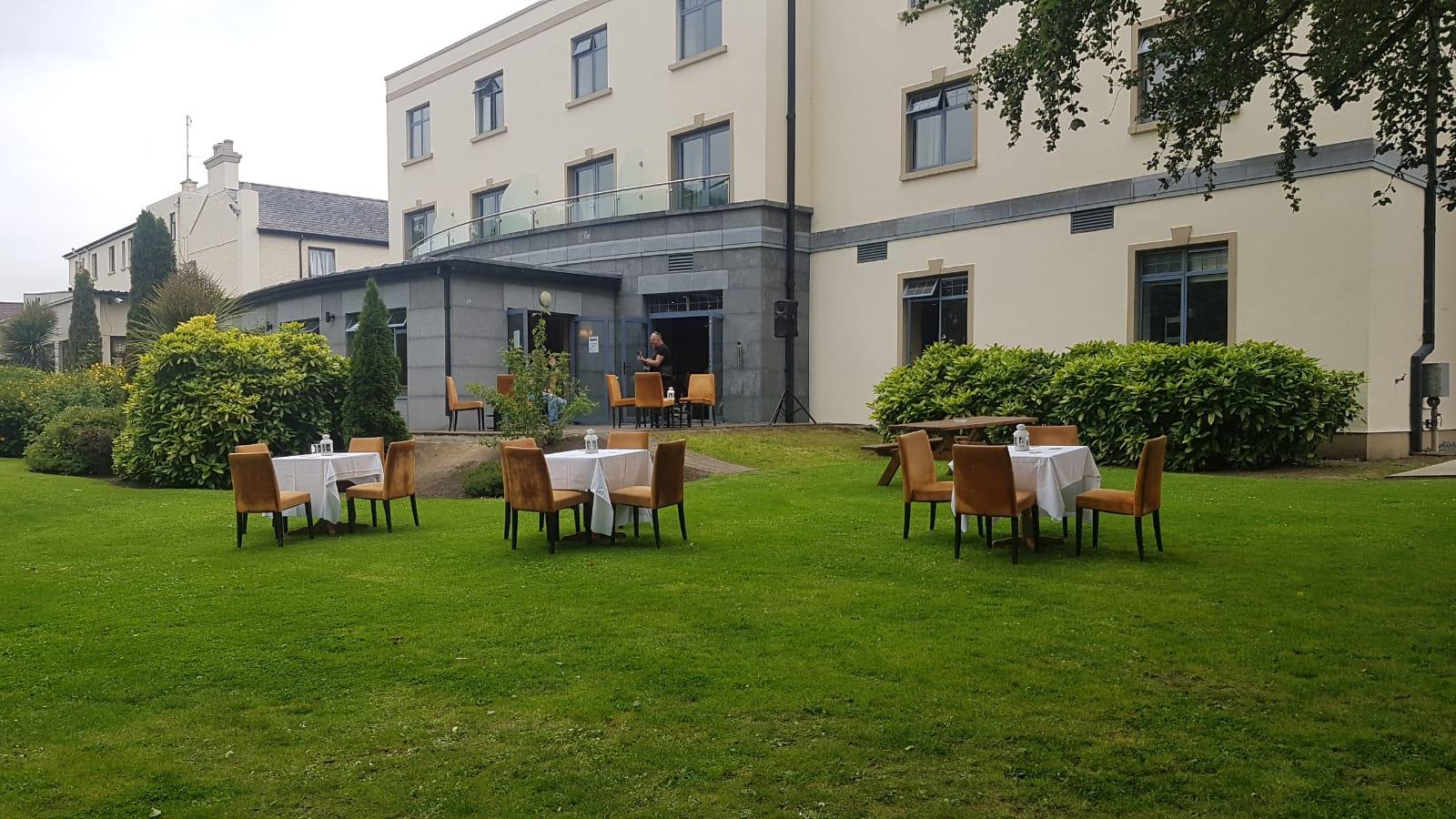 Shamrock Lodge Hotel Атлоун Екстериор снимка