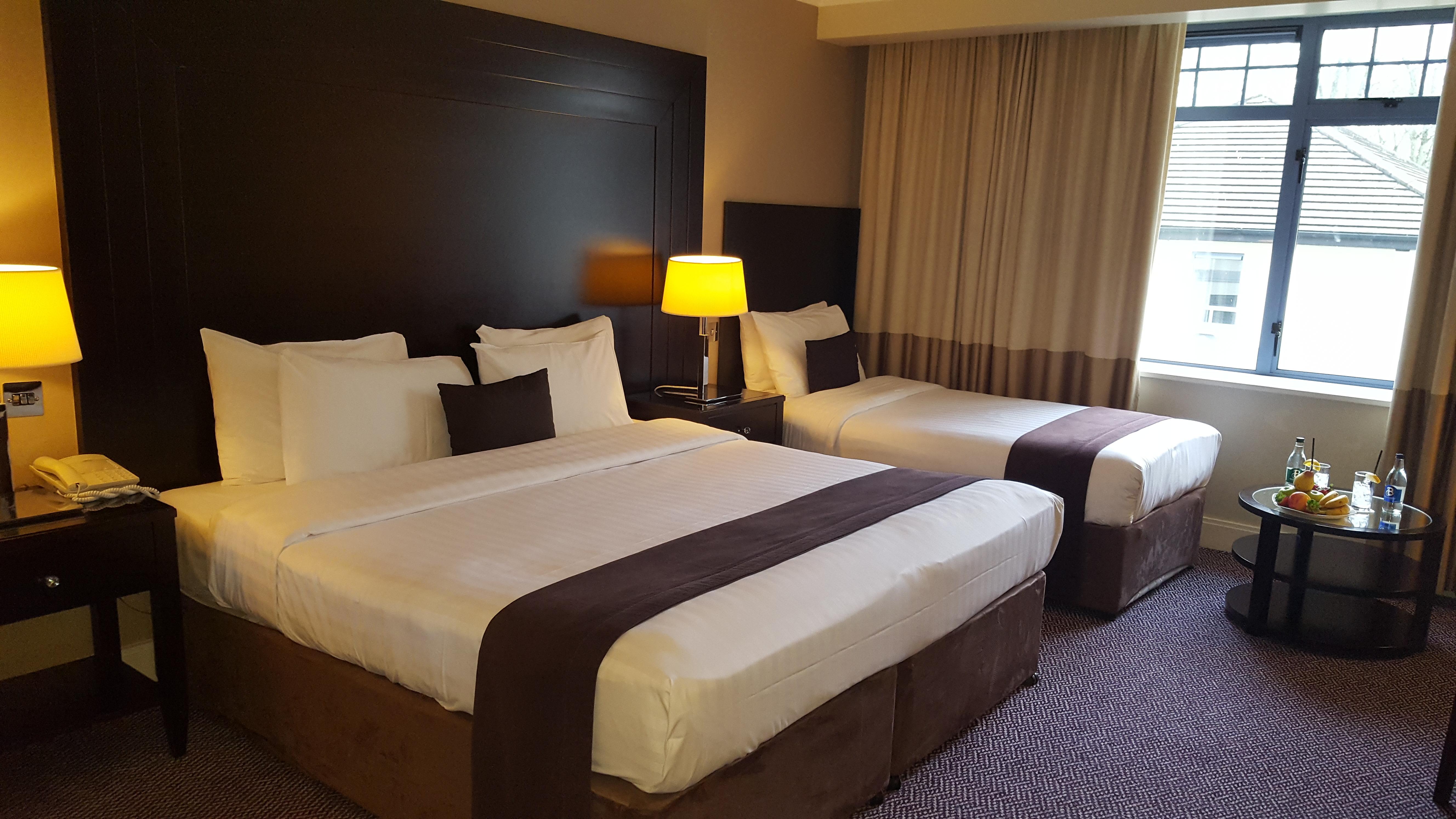 Shamrock Lodge Hotel Атлоун Екстериор снимка