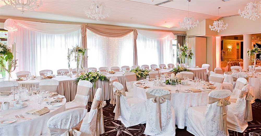 Shamrock Lodge Hotel Атлоун Екстериор снимка